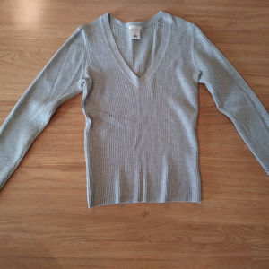 Old Navy Grey V-Neck Sweater Size Small